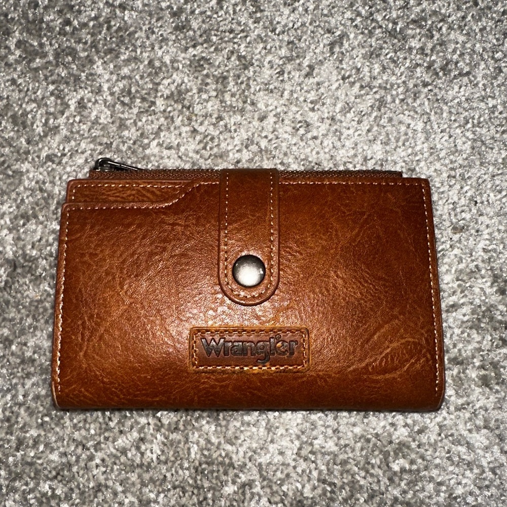 Wrangler Tan Leather Wallet with Snap Closure